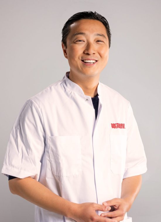 Dr. C. Zhou-Claushuis