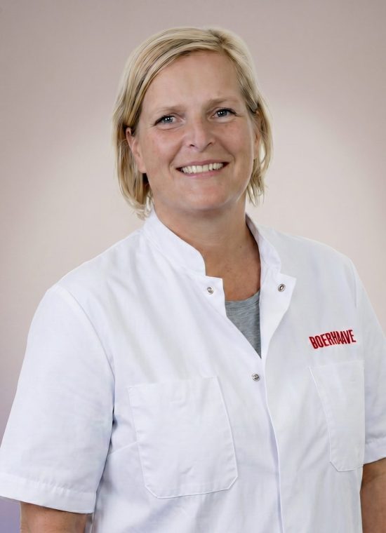Dr. M.J. Bertleff